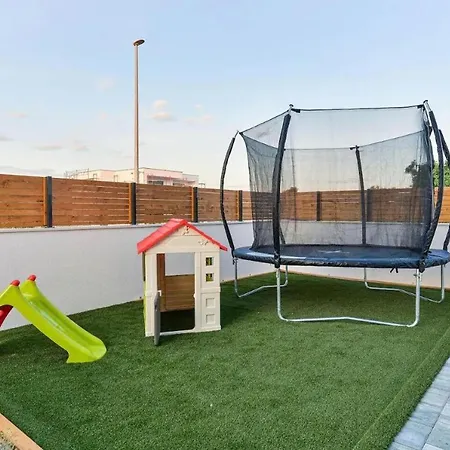 In With Sea View, Balcony, Air Conditioning, Wifi 5201-1