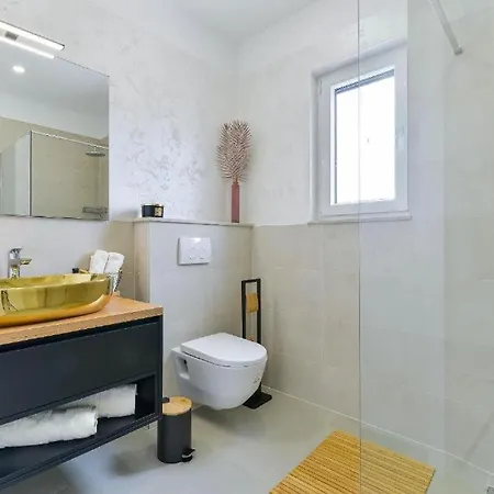 In With Sea View, Balcony, Air Conditioning, Wifi 5201-1 別荘 ビビニェ