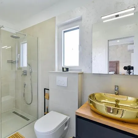 In With Sea View, Balcony, Air Conditioning, Wifi 5201-1 別荘