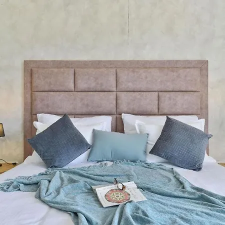 In With Sea View, Balcony, Air Conditioning, Wifi 5201-1 *