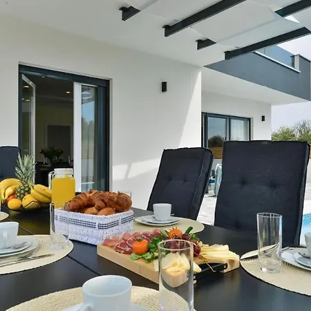 In With Sea View, Balcony, Air Conditioning, Wifi 5201-1 ビビニェ